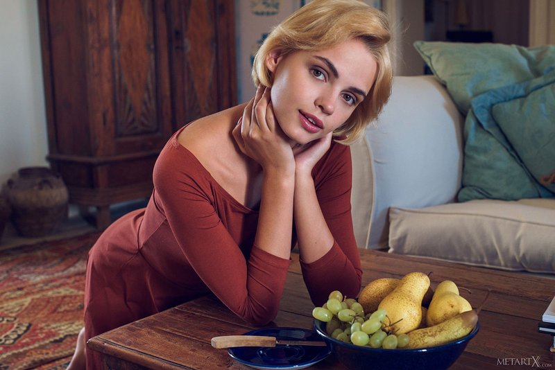 Василиса, 23 года, 1 размер груди